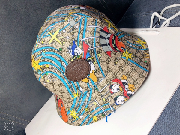 ブランド帽子正面デザイン